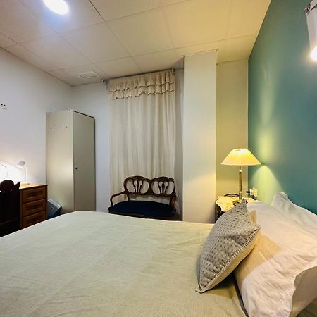 Mirador 1 Del Mercado Central - Habitacion Con Bano Privado En El Centro De La Ciudad Vella Валенсия Экстерьер фото