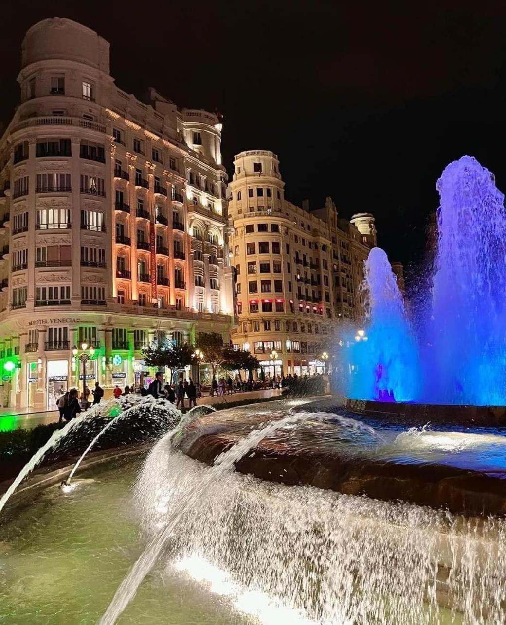 Mirador 1 Del Mercado Central - Habitacion Con Bano Privado En El Centro De La Ciudad Vella Валенсия Экстерьер фото