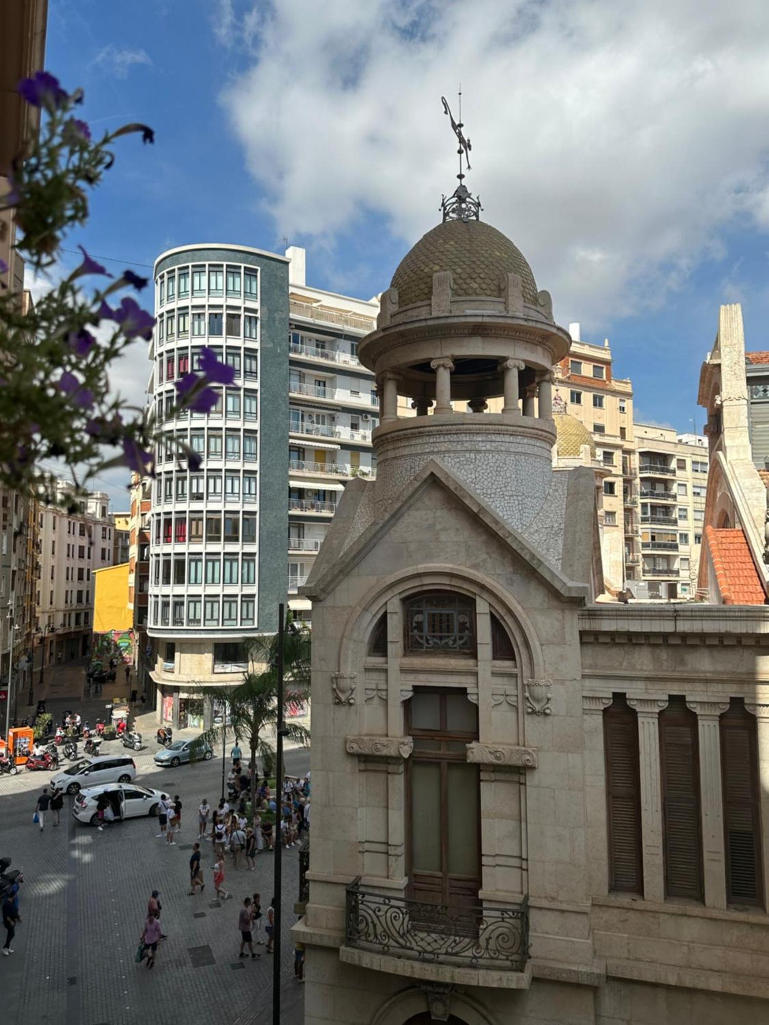 Mirador 1 Del Mercado Central - Habitacion Con Bano Privado En El Centro De La Ciudad Vella Валенсия Экстерьер фото
