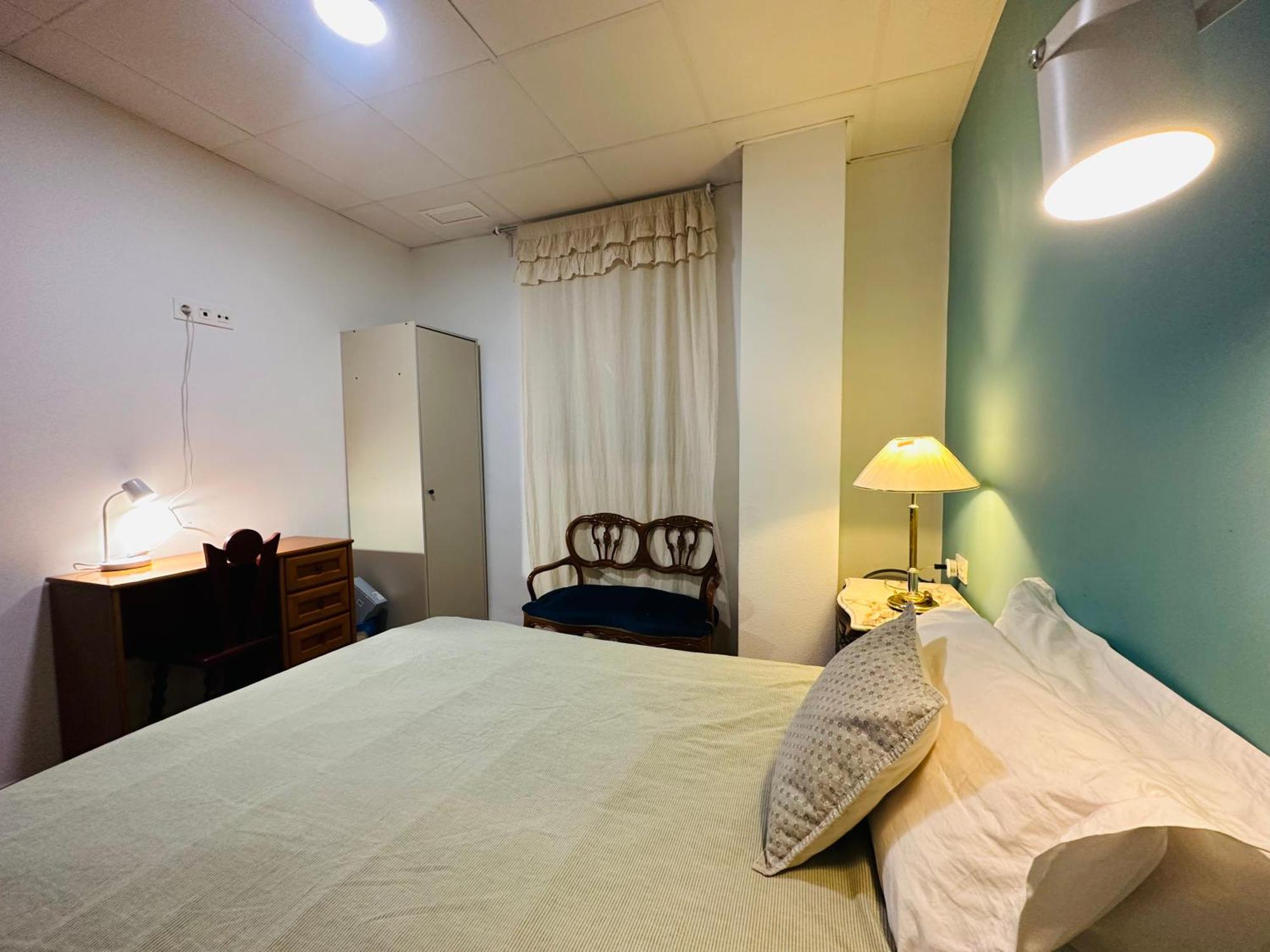 Mirador 1 Del Mercado Central - Habitacion Con Bano Privado En El Centro De La Ciudad Vella Валенсия Экстерьер фото